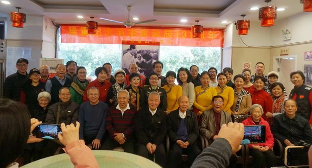 特稿：北京景山红歌会隆重举办纪念毛主席诞辰131周年文艺演出